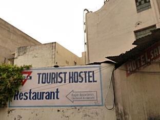 Radiant Ymca Tourist Hostelバラナシ エクステリア 写真